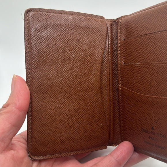 Authentic LV bifold wallet - Picture 8 of 11